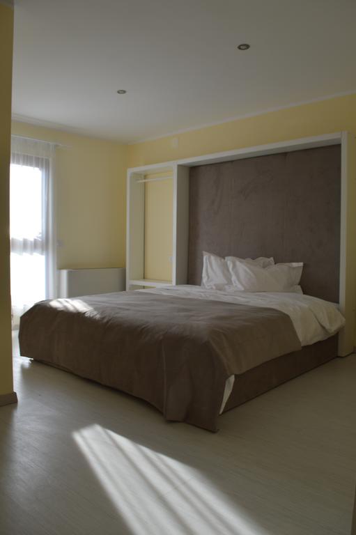 Hotel Nova Бузэу Экстерьер фото