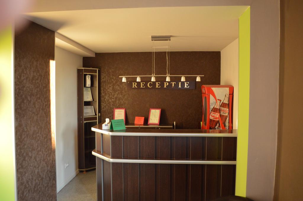 Hotel Nova Бузэу Экстерьер фото